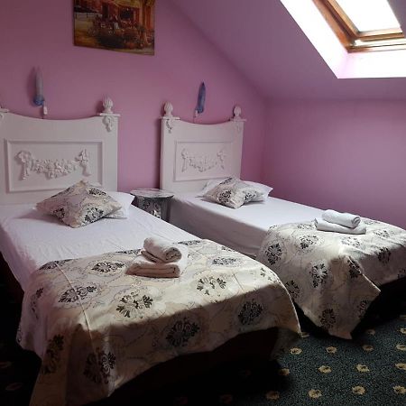 Hotel Darosy Arad Extérieur photo