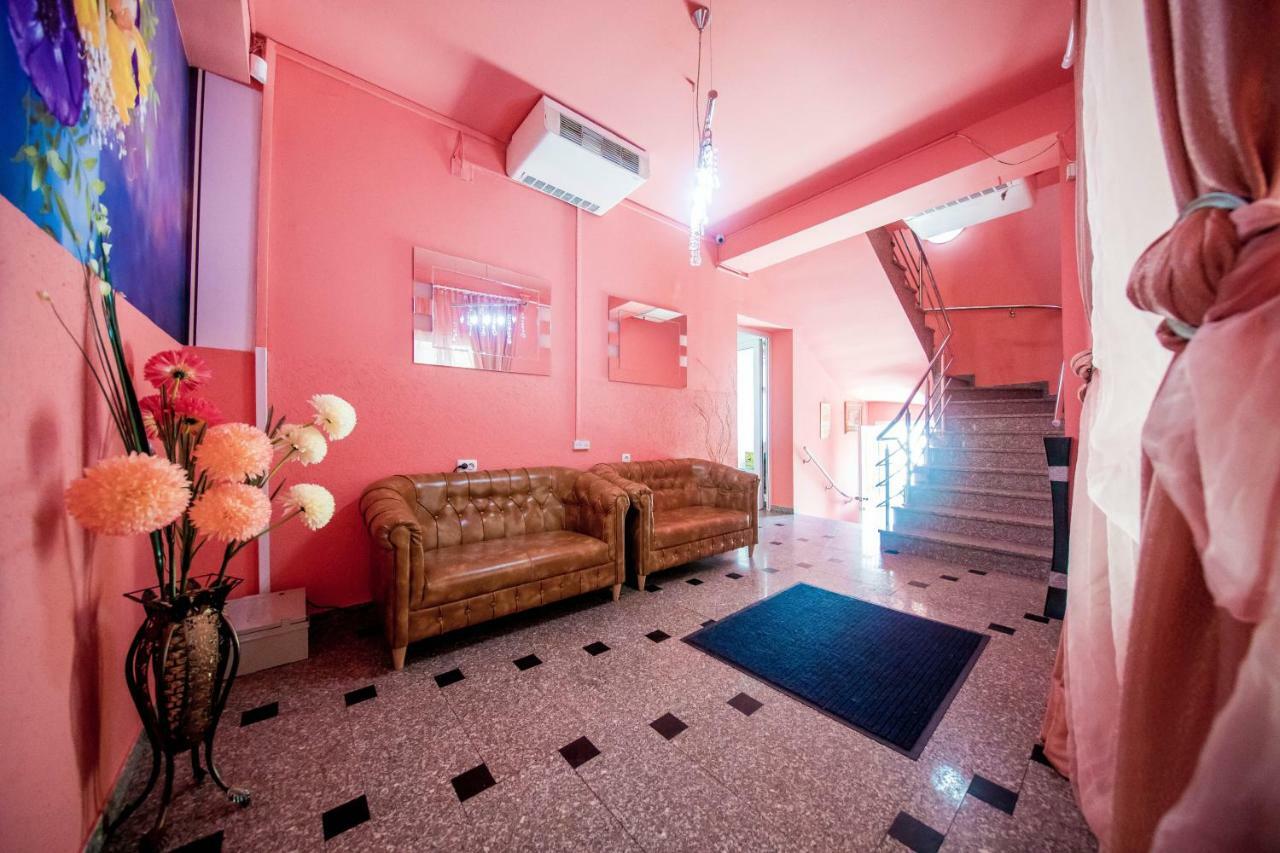 Hotel Darosy Arad Extérieur photo