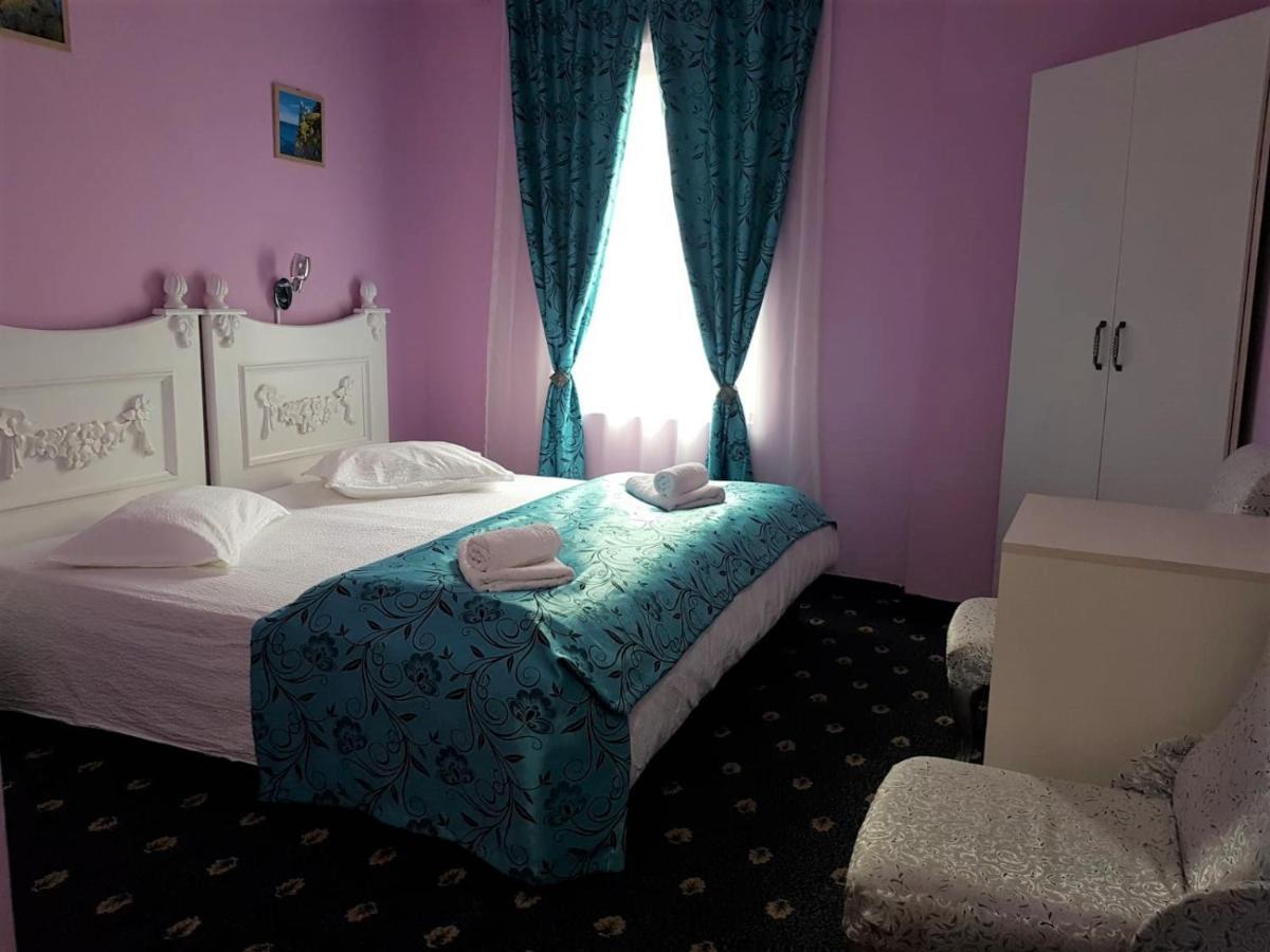 Hotel Darosy Arad Extérieur photo